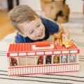 Melissa & Doug stajnia drewniana do zabawy.jpg